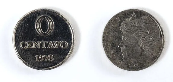 Par de moedas zero centavos — Cildo Meireles