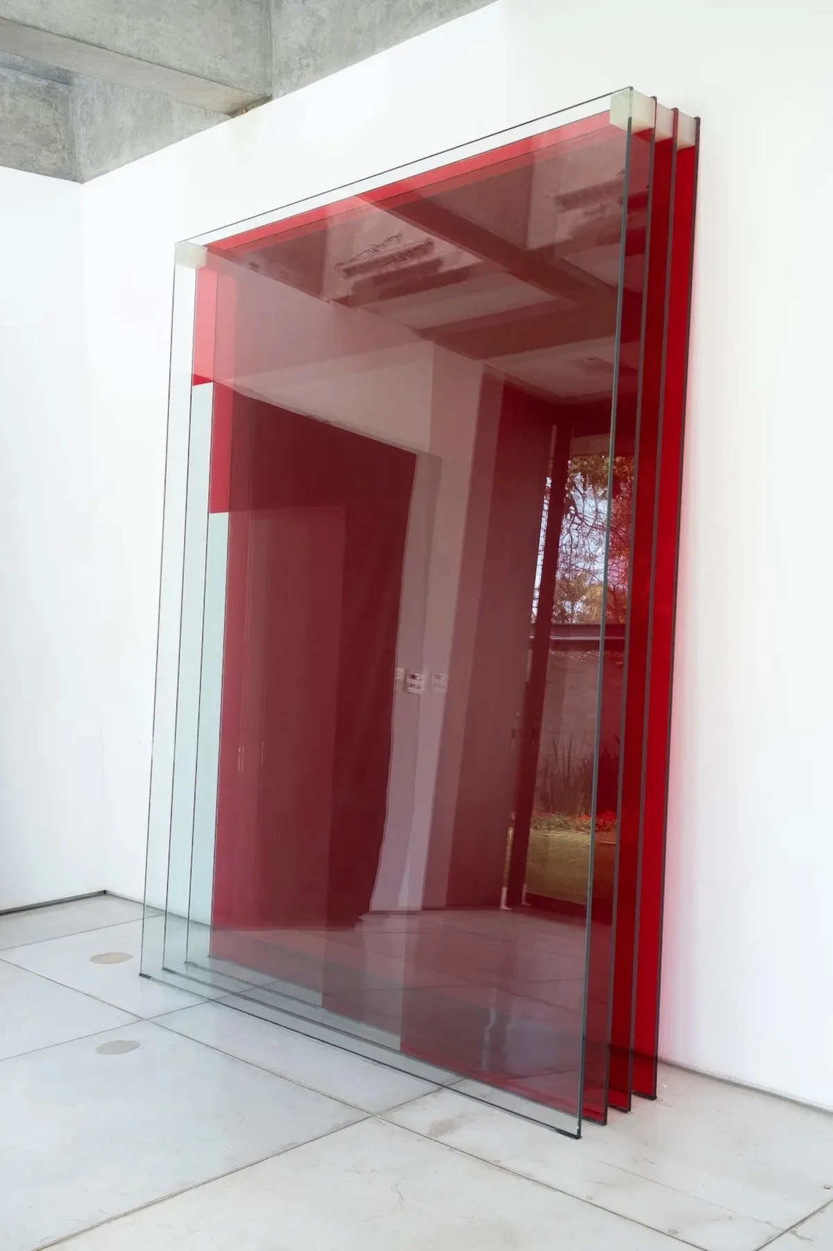 4 Red Panels — Armando Andrade Tudela