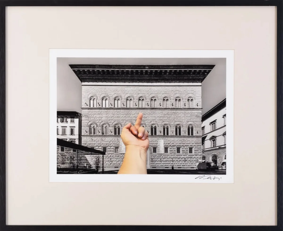 Florence, da série Study of Perspective — Ai Weiwei